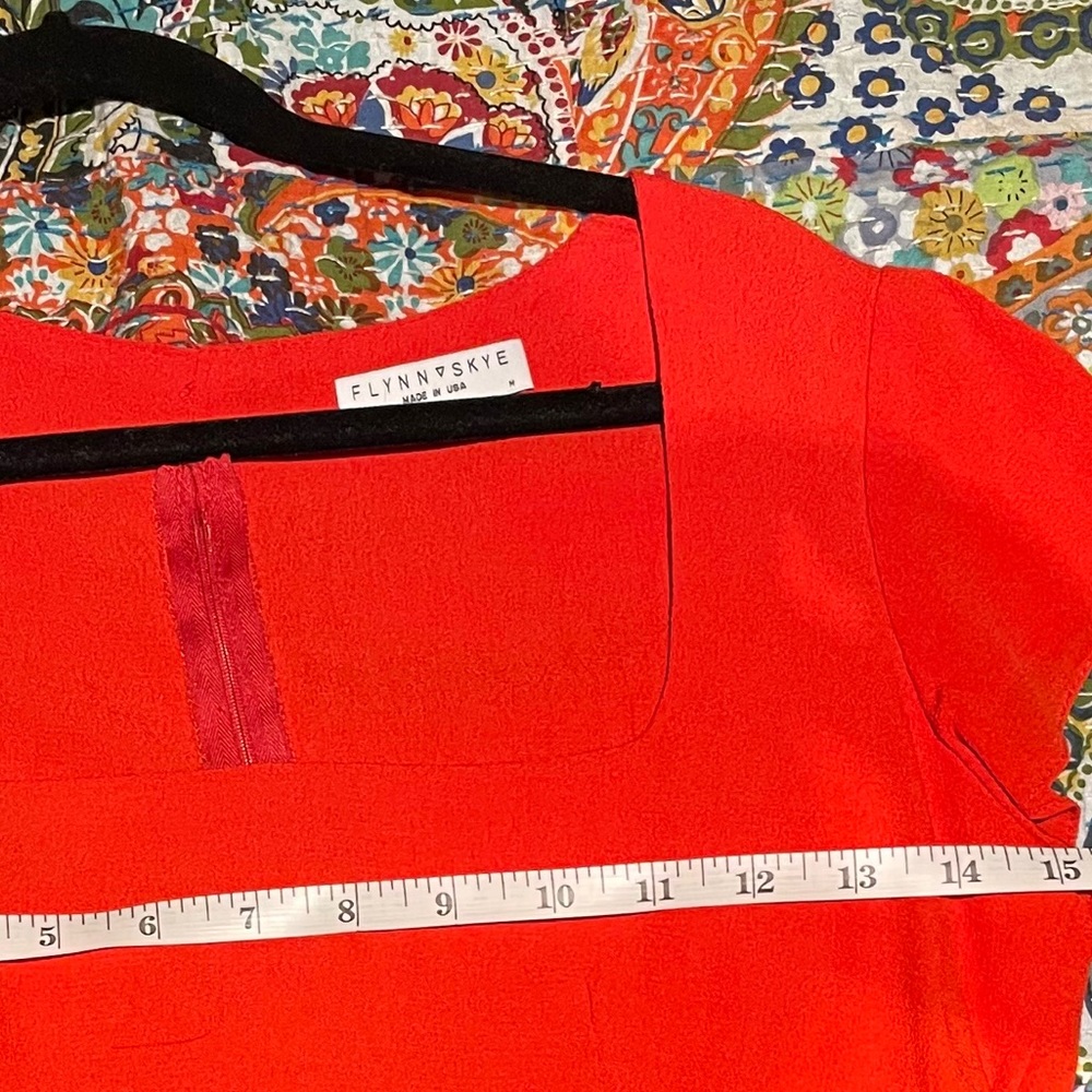 Flynn Skye - square neckline for holidays - Picture 4 of 4